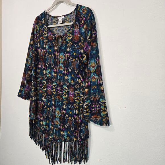 Isela Women's Tunic Style With Hem Fringe. Multi Color. Size Large. - Picture 3 of 9